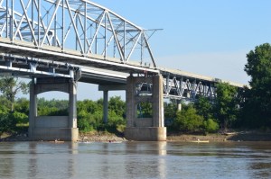 20150728 MO River Bridge 1 (640x426)